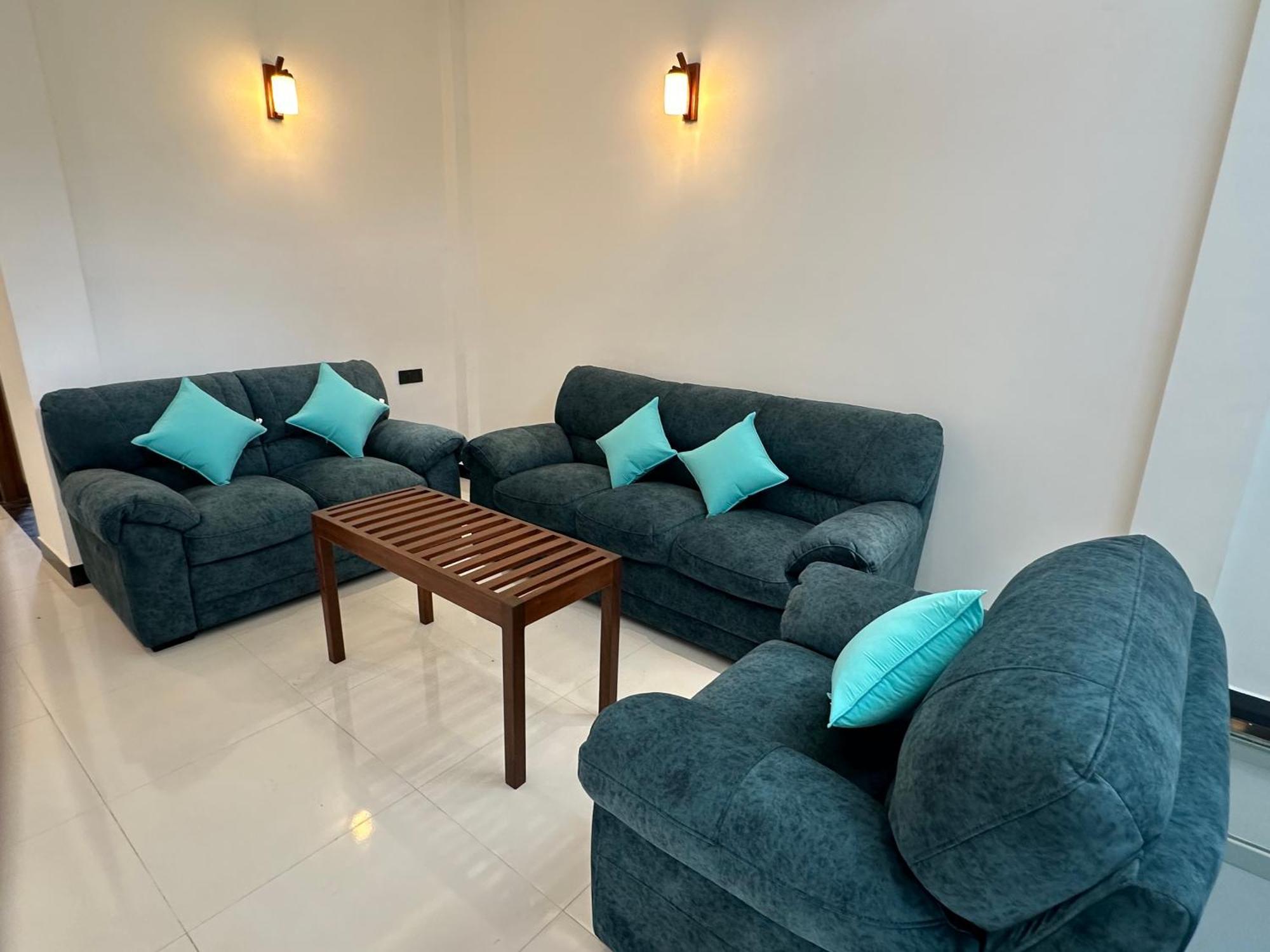Emerald Home Stay อนุราธปุระ ภายนอก รูปภาพ