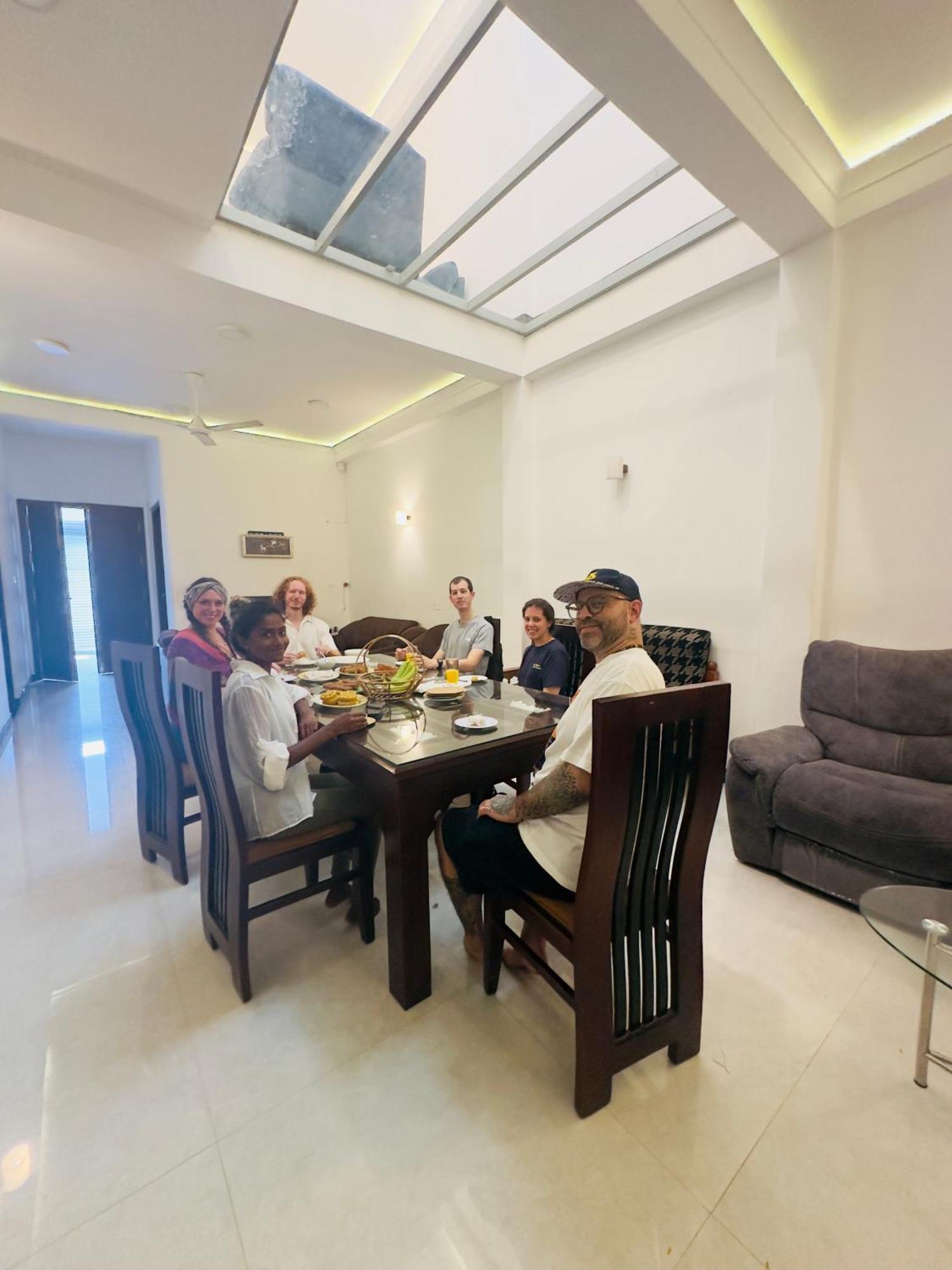 Emerald Home Stay อนุราธปุระ ภายนอก รูปภาพ